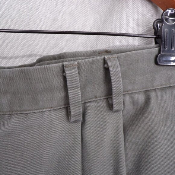 Dockers Premium Men's Olive Green Pleated Cuffed Khakis - size 40x32 - Picture 2 of 10